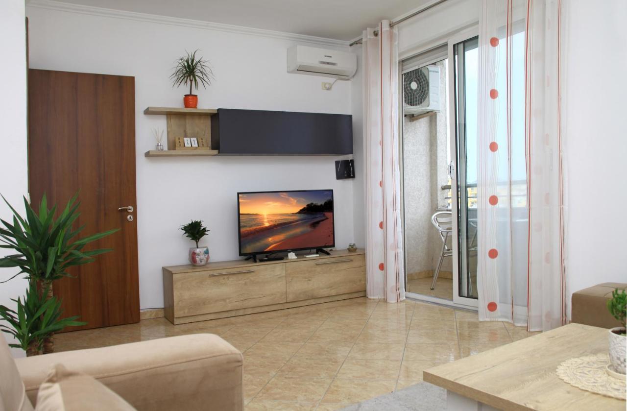 Beautiful Apartment At Port Side! ดูร์เรส ภายนอก รูปภาพ