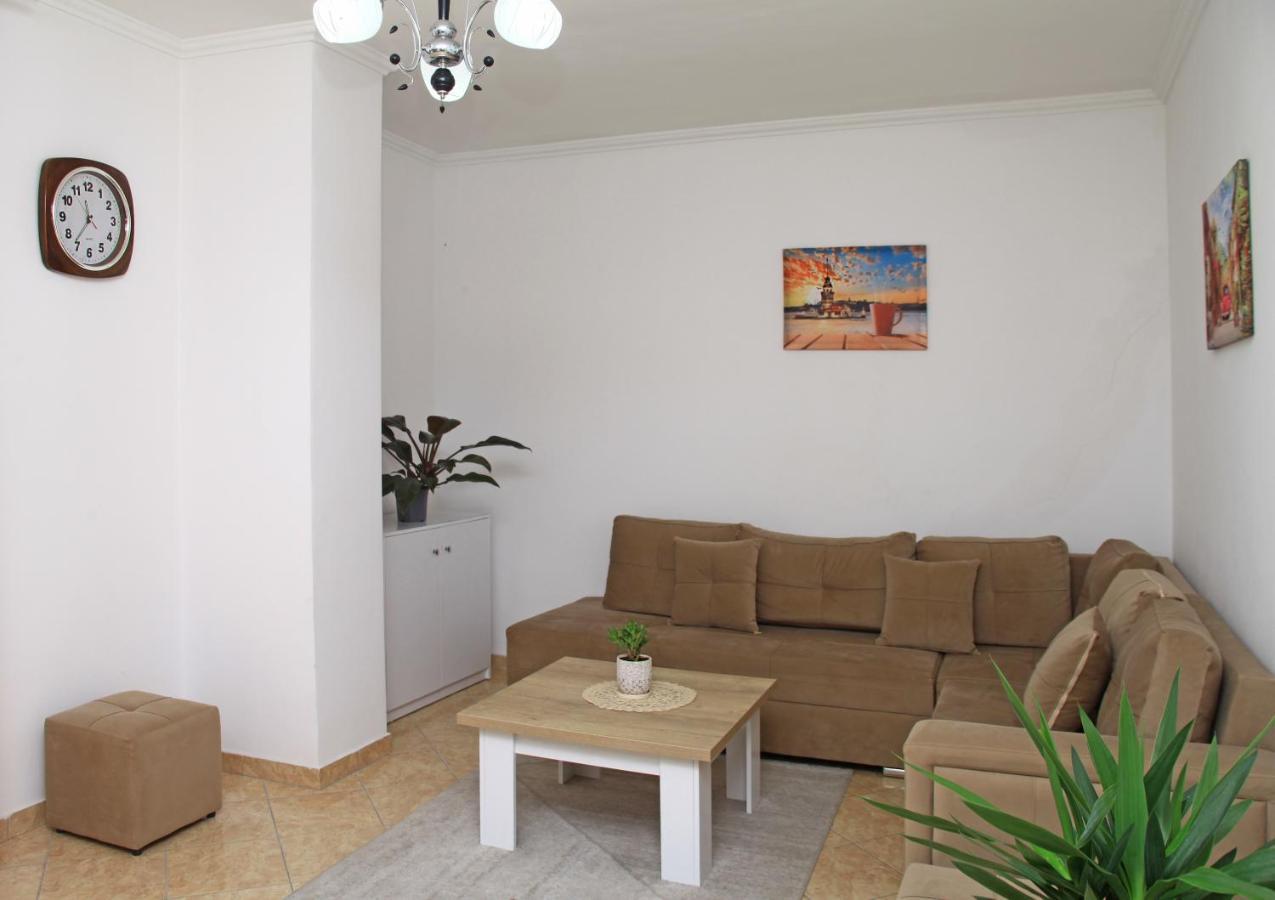 Beautiful Apartment At Port Side! ดูร์เรส ภายนอก รูปภาพ