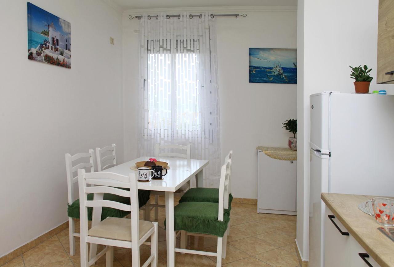 Beautiful Apartment At Port Side! ดูร์เรส ภายนอก รูปภาพ