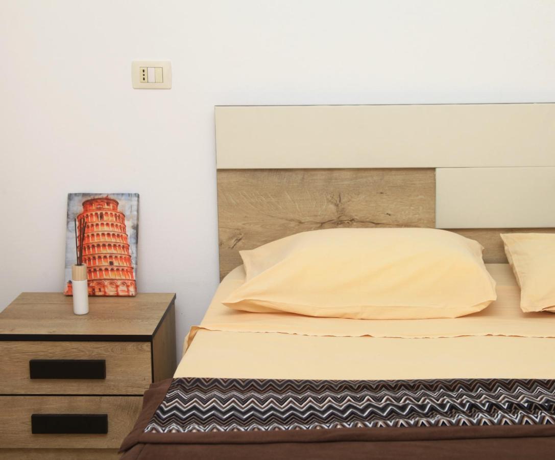 Beautiful Apartment At Port Side! ดูร์เรส ภายนอก รูปภาพ